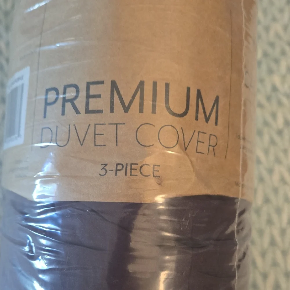 SALE! King Duvet Cover Set by Macys in Burgundy